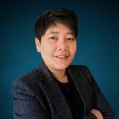 Angeles, Justine